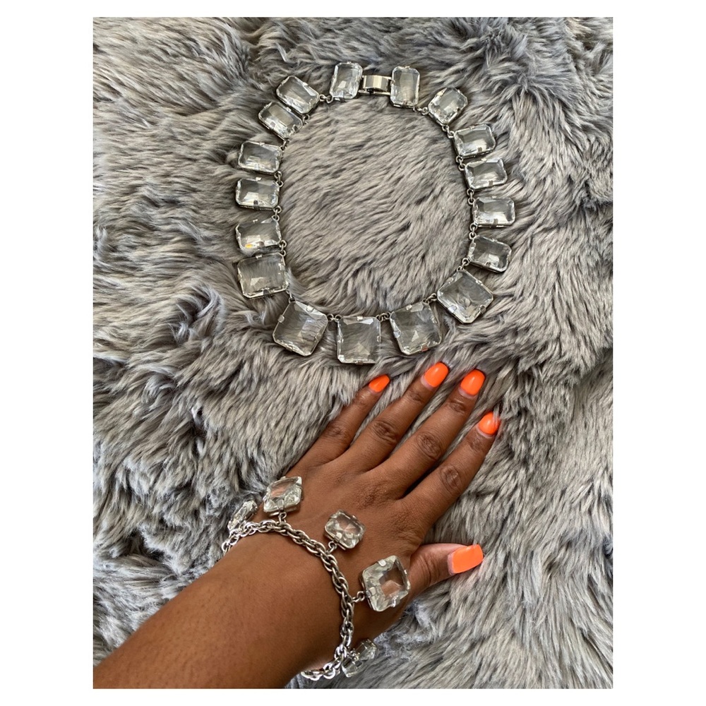 Crystal necklace and bracelet set